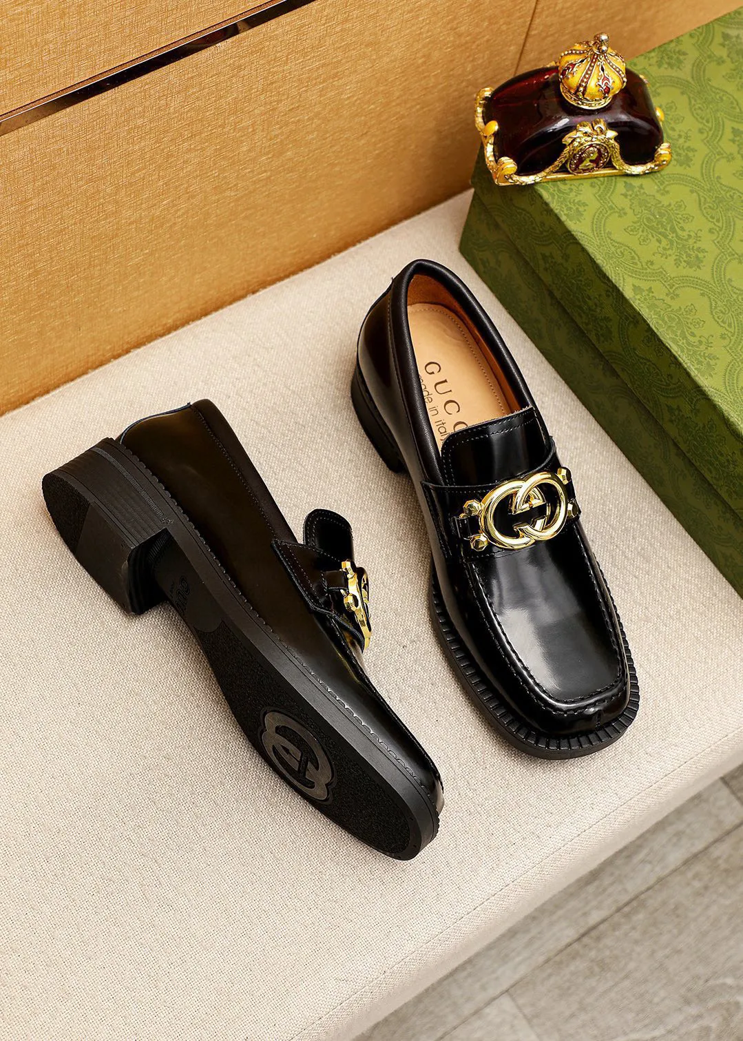 Men's shoes 💰560 💐Original order Gucci GUCCI official website formal shoes Italian 🇮🇹 first layer open edge beaded cowhide ➕ top imported water-dyed cow 🐂 leather lining 💋 fine handmade original outsole, the real thing looks better when photographed in person Standard size 38-44 (45.46🉑️customized)